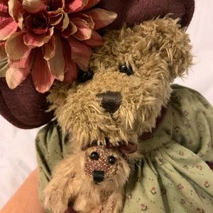 Bearington collection mom and baby bear